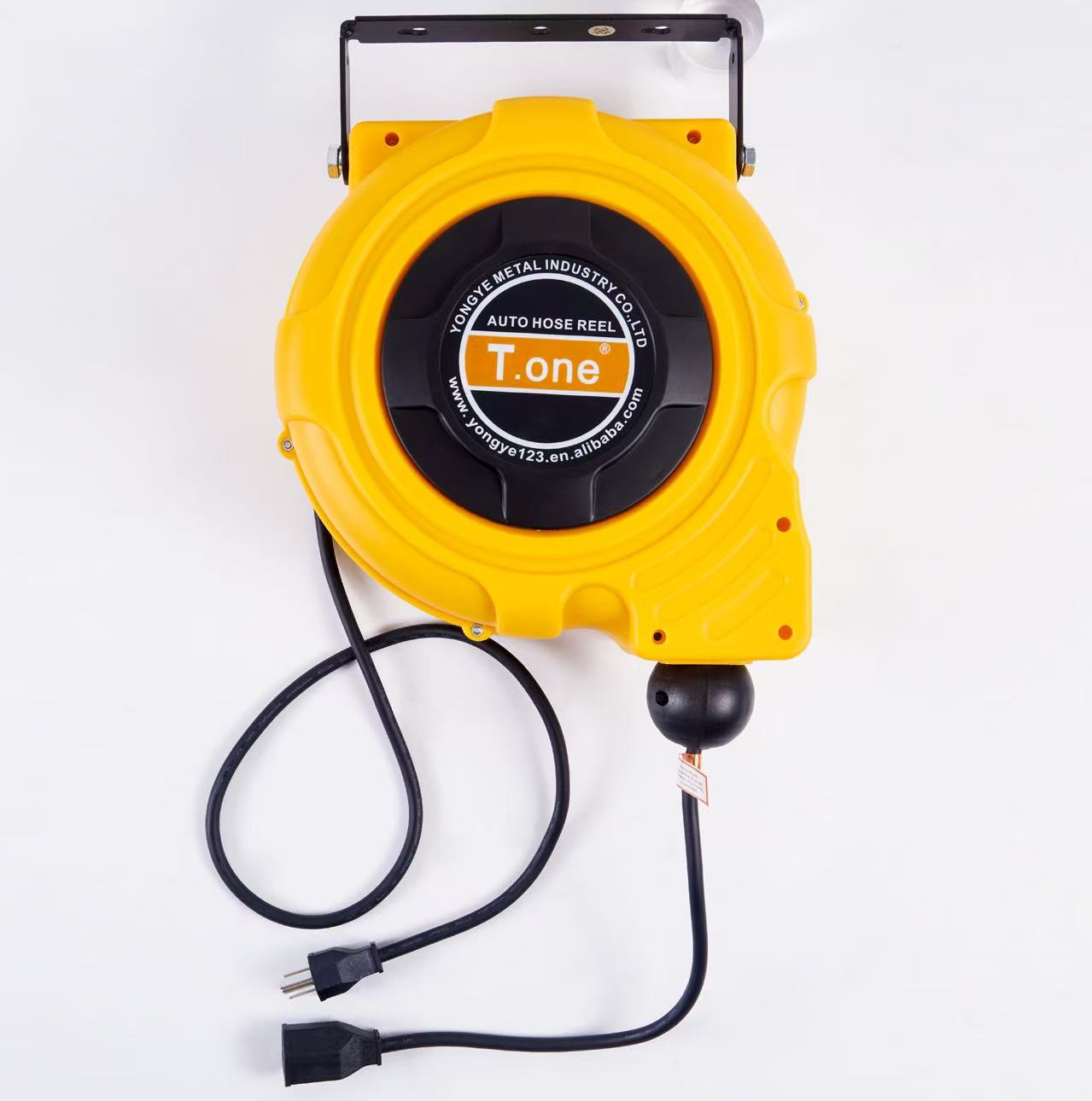 بكرة كابل كهربائي قابلة للسحب  - مراجعة Electric Reel وسعره