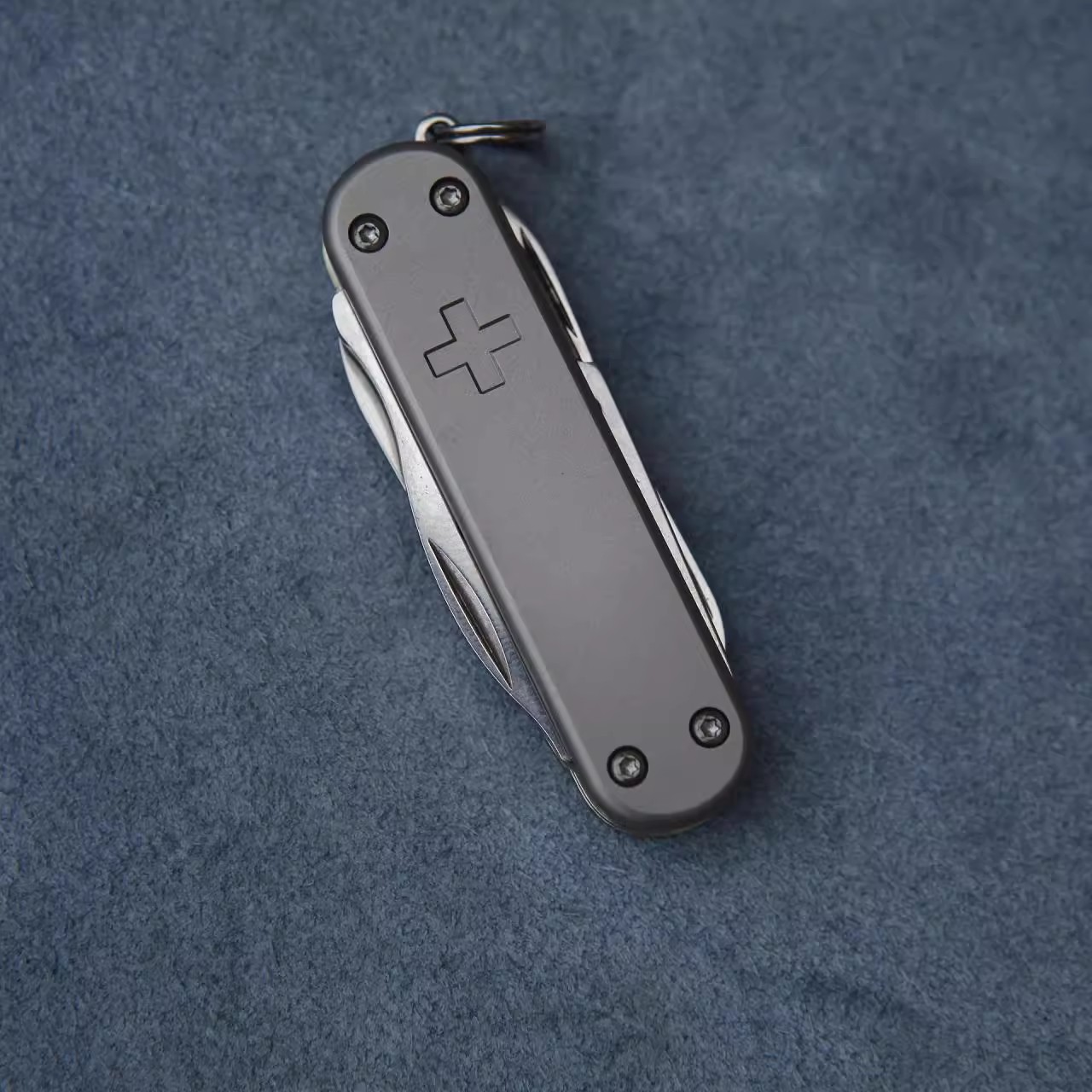 موازين تيتانيوم 58 SAK مصنوعة  - مراجعة Penn Reel Battle وسعره